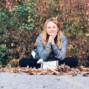 Meet your Posher, Deserah